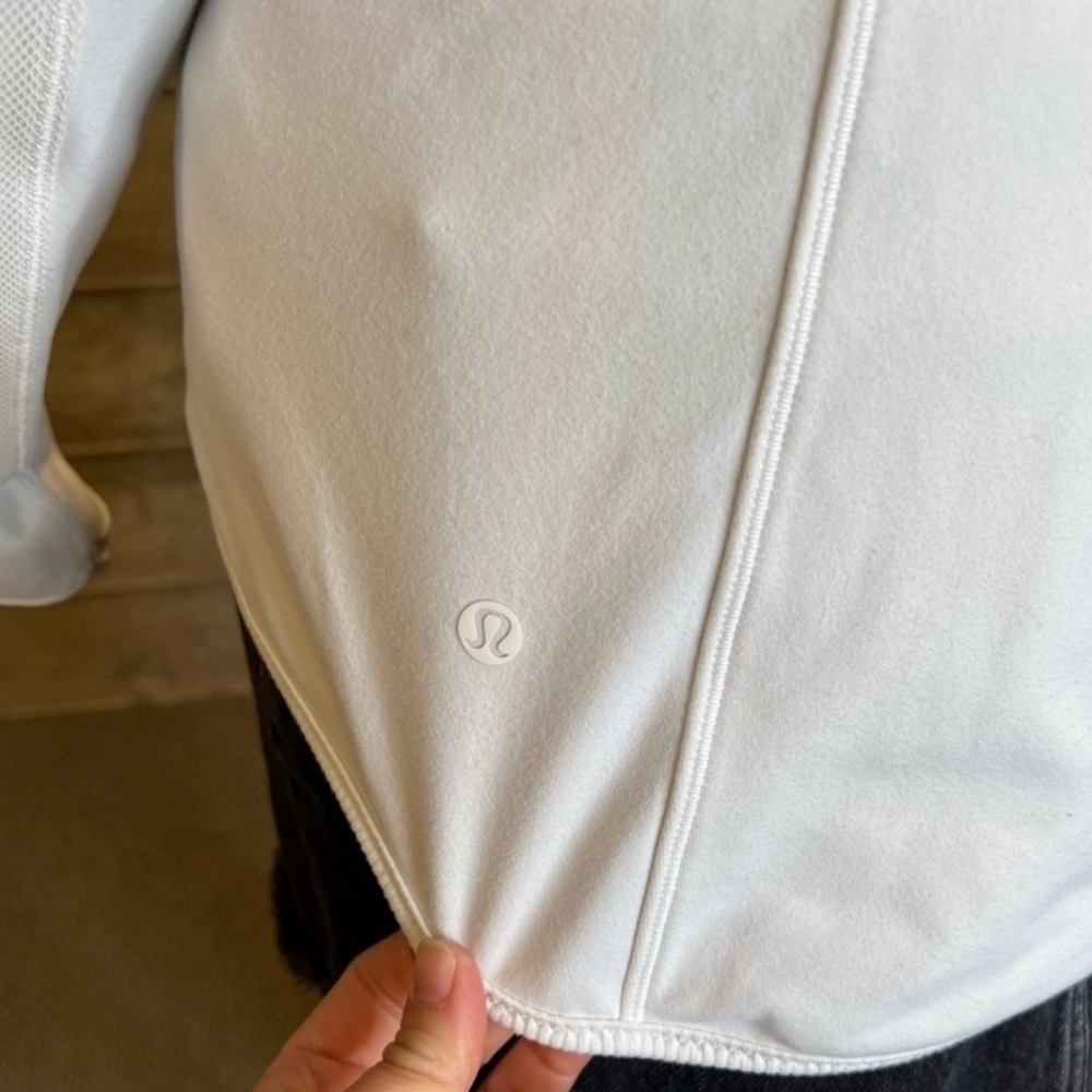 Lululemon Define Jacket - Picture 4 of 4